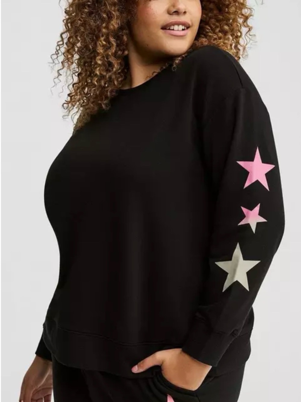 Torrid Drop Shoulder Sweatshirt Deep Black Star Sz 2 (2X) Super Soft Fleece Knit